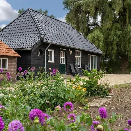 Aan De Rand Ferienhaus *