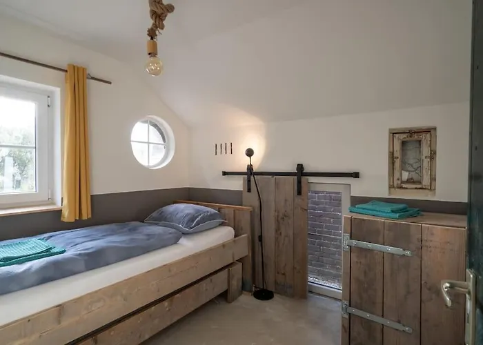 Aan De Rand Holiday home *